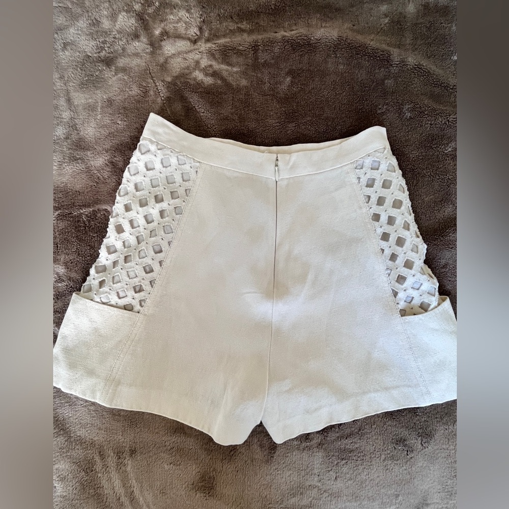 Auth. Fendi shorts made in Italy size 40 - Picture 2 of 11